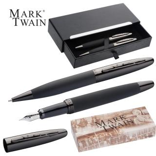 Mark Twain writing set 