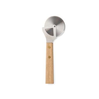 VINGA Paso pizza slicer Brown