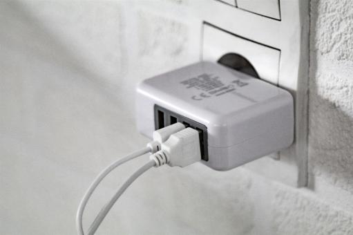 Bovin USB-Ladegerät Weiß/grau