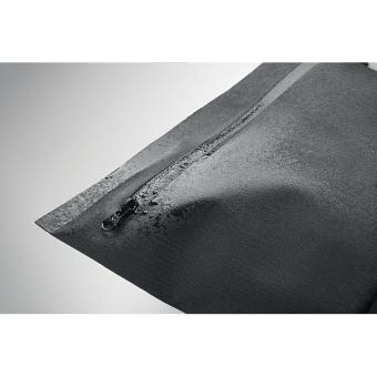 BRENNA POUCH Wasserabweisende Tasche Schwarz