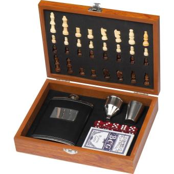 Playset with hip flask, chess and card game Brown