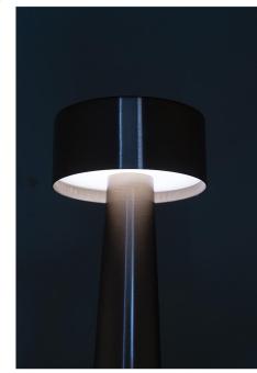 Flanagan Oro Stehtischlampe Gold