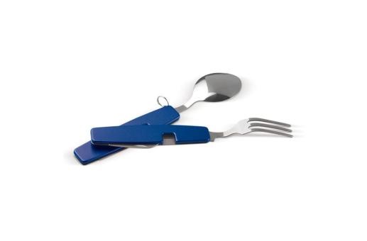 Foldable cutlery in multi-tool 