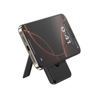 Urban Vitamin Redwood 5-in-1 5.000mAh 20W PD magn. Powerbank Schwarz
