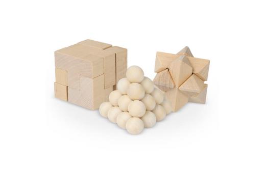 Dieses nachhaltige Set enthält drei spannende Denkspiele: ein Sternenpuzzle, ein Pyramidenpuzzle und ein 3D-Würfelpuzzle, die alle aus FSC-Holz gefertigt sind. Sie sind in einer FSC-Holzbox Holz