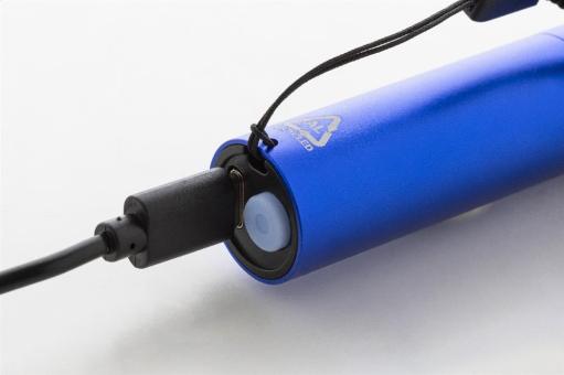 Chargelight Tone wiederaufladbare Taschenlampe aus recyceltem Aluminium Blau
