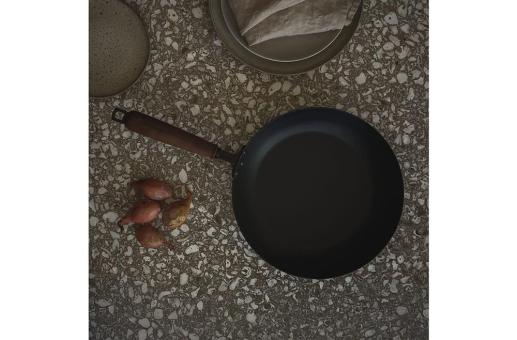InSideOut Orrefors Jernverk Geschmiedete Bratpfanne  BlackSmith Serie Schwarz
