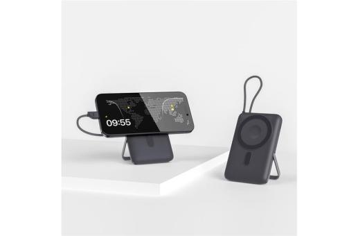 Nova Wireless Powerbank Compatible with MagSafe and Apple Watch 10000 mAh Dark grey